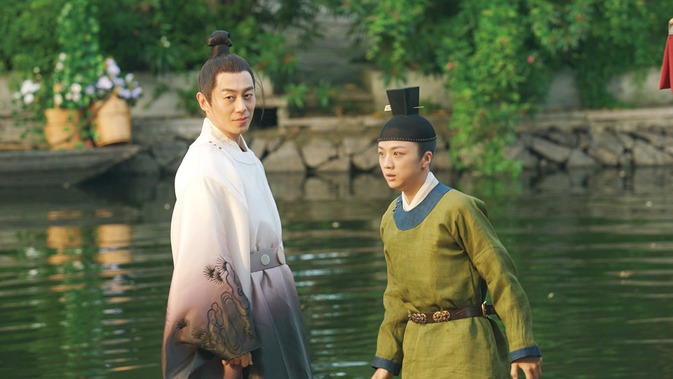 冷泉院（前冷泉天皇）と大君の間に女宮が誕生、中の君尚侍となる