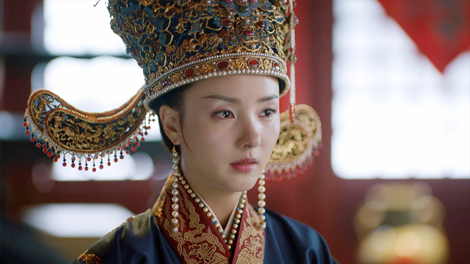 中国　景徳鎮製　天女散華　趙恵民氏か 中国時代劇「如懿伝～紫禁城に散る宿命の王妃～」 8月8日(金