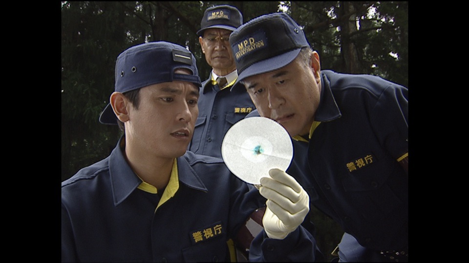 警視庁鑑識班2004全4巻DVDSET[レンタル用]西村和彦 三浦浩一 角野卓造 警視庁鑑識班2004全4巻DVDSET[レンタル用]西村和彦 三浦浩一